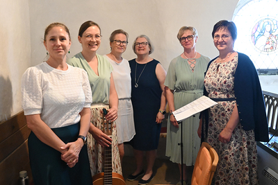 Copyright: Egon WEISSHEIMER, Grainbrunn Firmung, Firmspender Domkapitular Mag. Martin HOCHEDLINGER, 